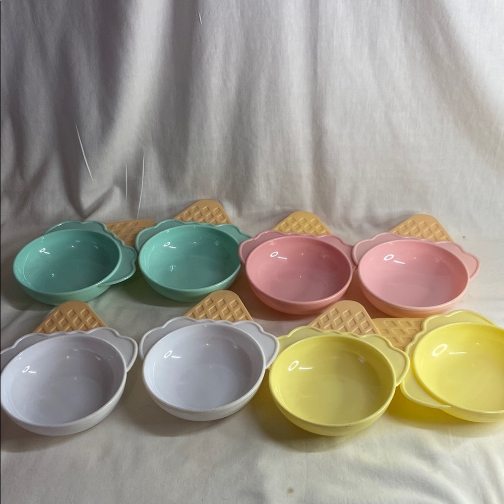 Vintage Colorful Ice Cream Cone Bowls